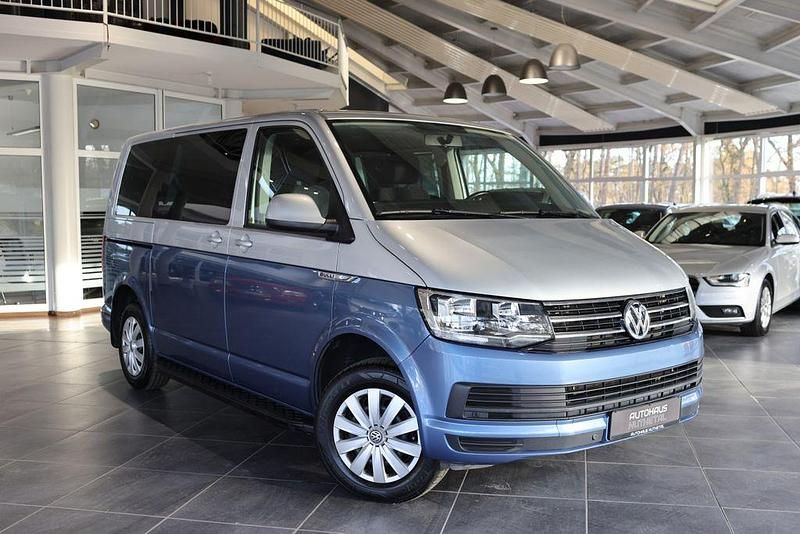 2 farbig Gebraucht 2016 VW Caravelle Comfortline Van / Kleinbus | 23.980 € (Etwas zu teuer) - Bild 1/4