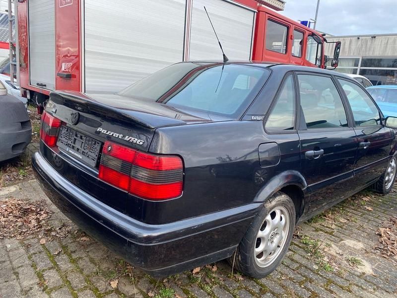 Używany VW Passat Exclusive 174 KM (127 kW) 1994 Czarny Sedan/Limuzyna