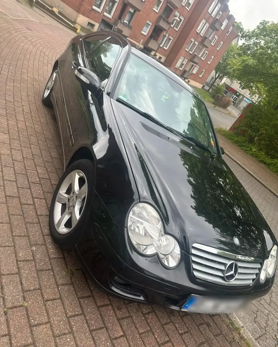 Gebraucht Mercedes C200 122 PS (89 kW) 2006 Schwarz Coupé