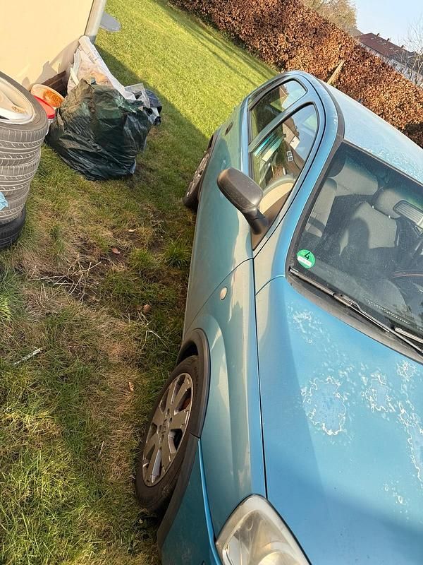 Gebraucht Opel Corsa 70 PS (51 kW) 2004 Blau Kleinwagen