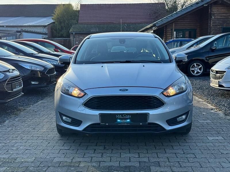 Usado Ford Focus Trend 101 HP (74 kW) 2016 Prateado Carrinha
