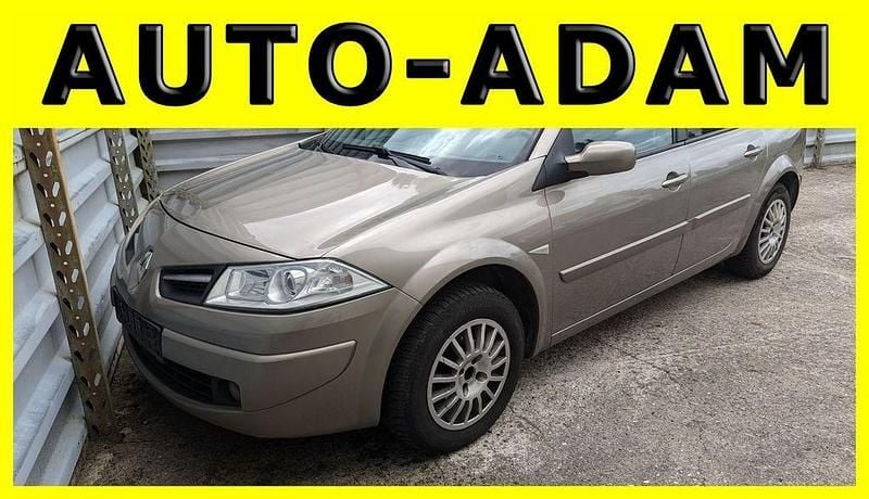 Grau Gebraucht 2008 Renault Mégane II Avantage Limousine | 1.450 € (Fairer Preis) - Bild 1/4