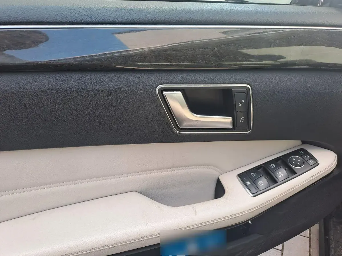 Gebraucht Mercedes E200 136 PS (100 kW) 2014 Silber Kombi