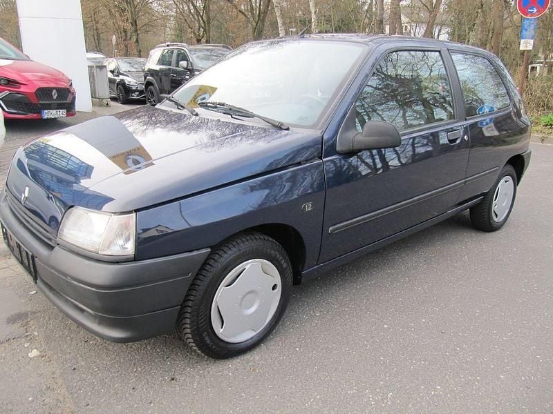Gebraucht Renault Clio 54 PS (39 kW) 1991 Blau Kleinwagen