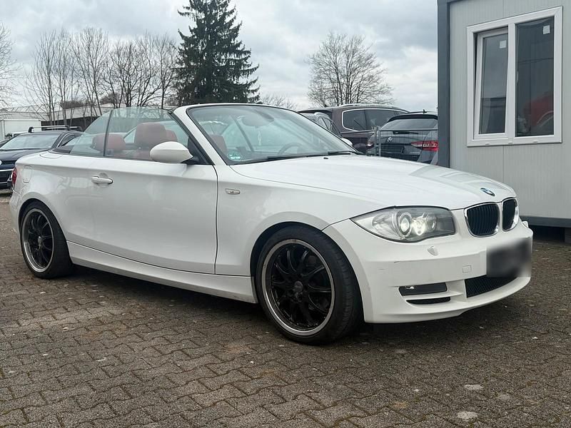 Gebraucht BMW 120 Cabriolet 177 PS (130 kW) 2009 Weiß Cabrio