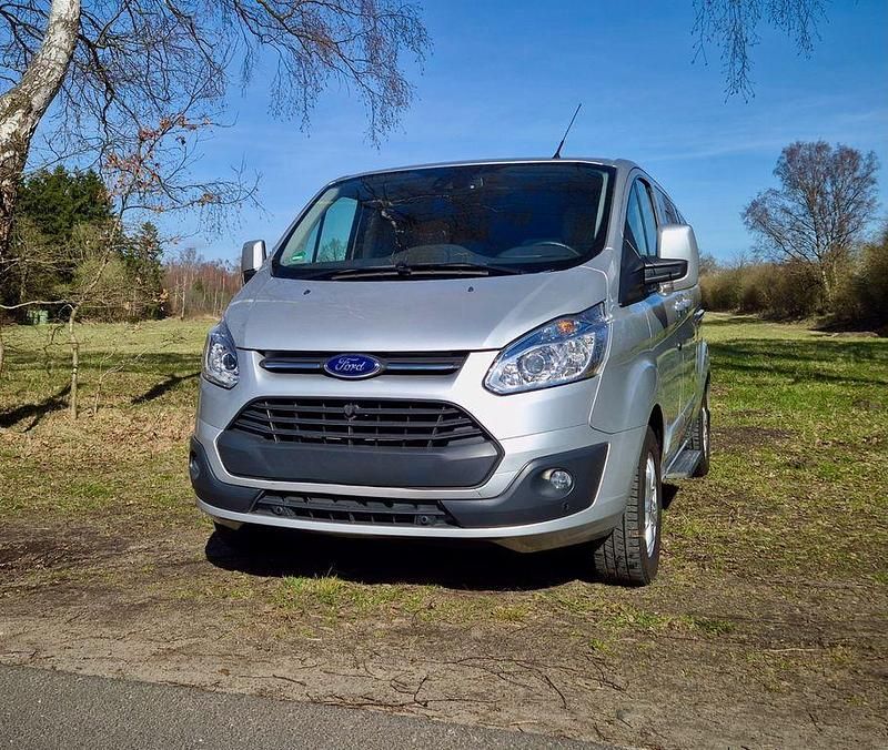 Gebraucht Ford Tourneo Titanium 155 PS (114 kW) 2014 Grau Van / Kleinbus