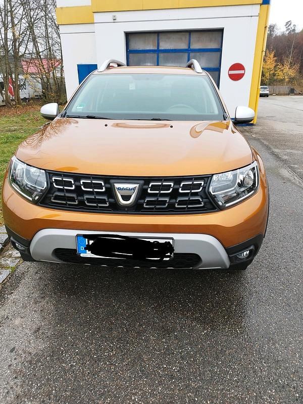 Gebraucht Dacia Duster Prestige 101 PS (74 kW) 2020 Orange SUV