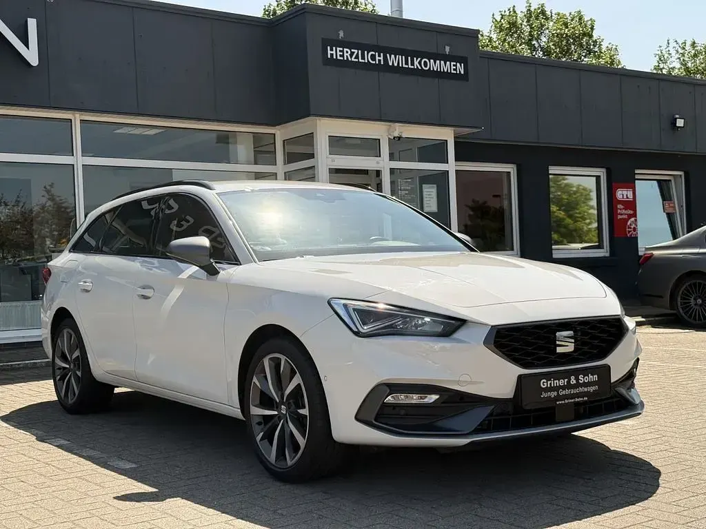 Gebraucht Seat Leon FR 204 PS (150 kW) 2022 Weiß Limousine
