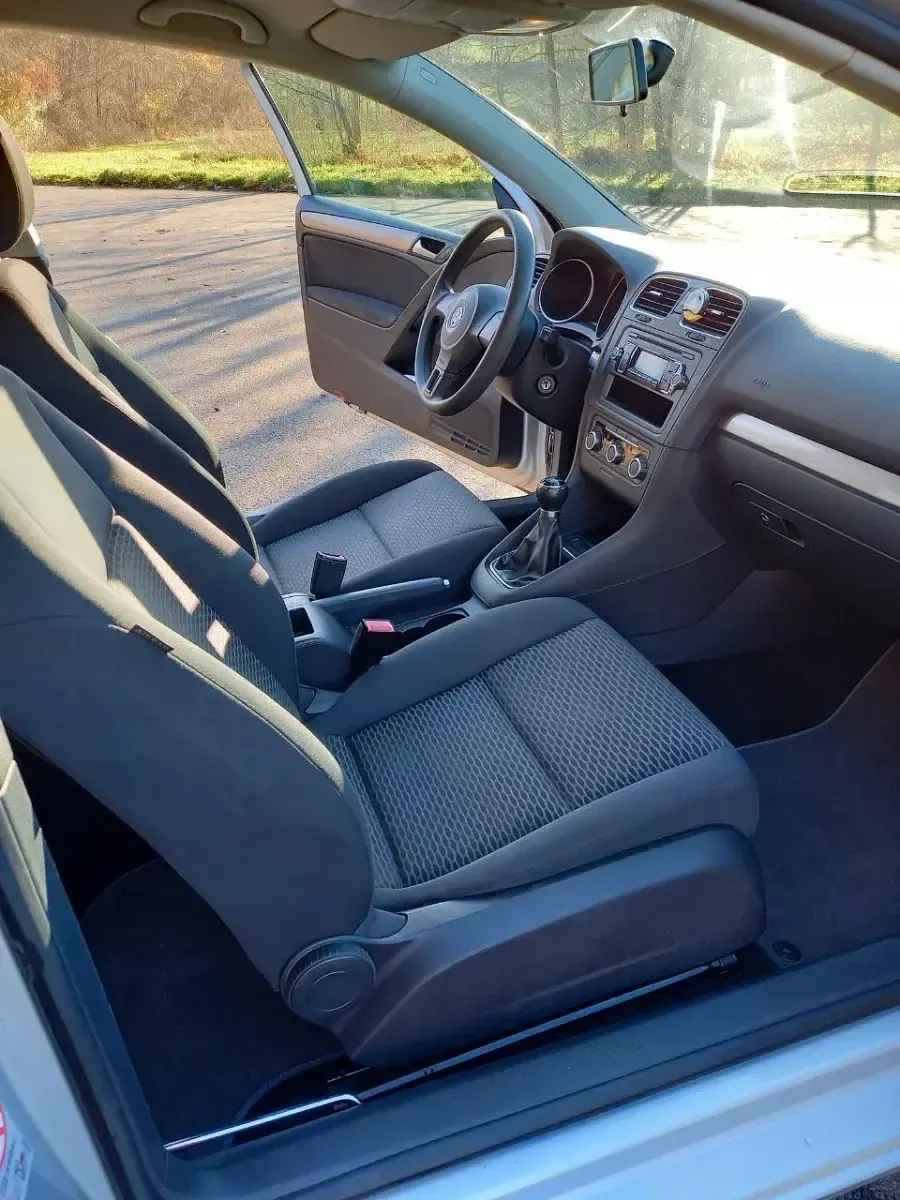 Gebraucht VW Golf 78 PS (57 kW) 2010 Silber Coupé