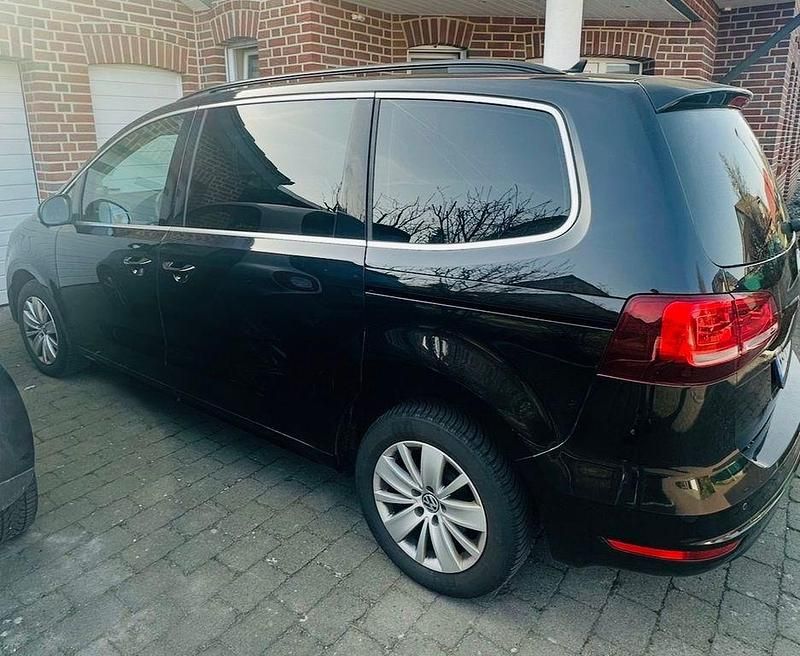 Gebraucht VW Sharan Comfortline 150 PS (110 kW) 2017 Van / Kleinbus