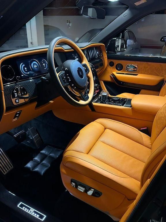 Neu Rolls Royce Cullinan 600 PS (441 kW) 2026 Black diamond SUV