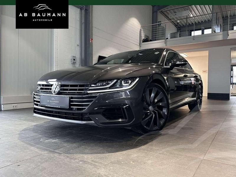 Grau Gebraucht 2018 VW Arteon R-line Limousine | 30.990 € (Fairer Preis) - Bild 1/3