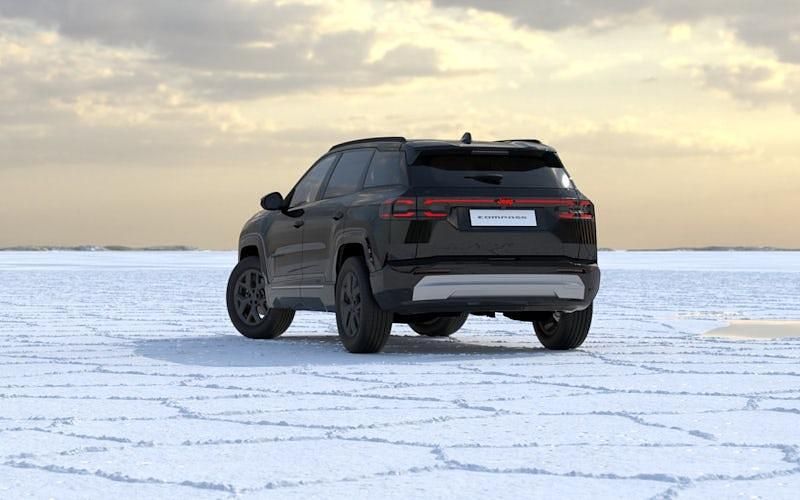 Neu Jeep Compass 145 PS (106 kW) 2025 Schwarz SUV