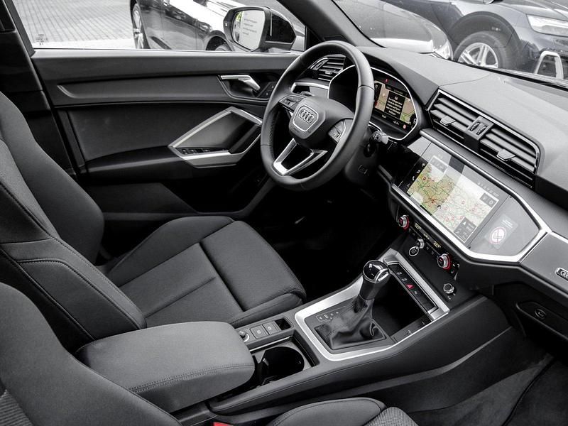 Gebraucht Audi Q3 Advanced 150 PS (110 kW) 2025 Mythosschwarz metallic SUV