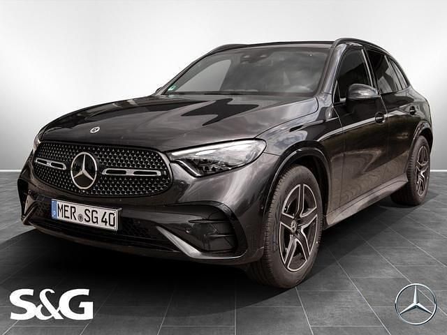 Metalliclack graphitgrau Gebraucht 2025 Mercedes GLC220 AMG SUV | 71.291 € (Guter Preis) - Bild 1/4