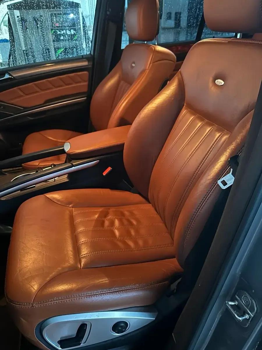 Gebraucht Mercedes ML500 Exclusive 387 PS (284 kW) 2009 Silber SUV
