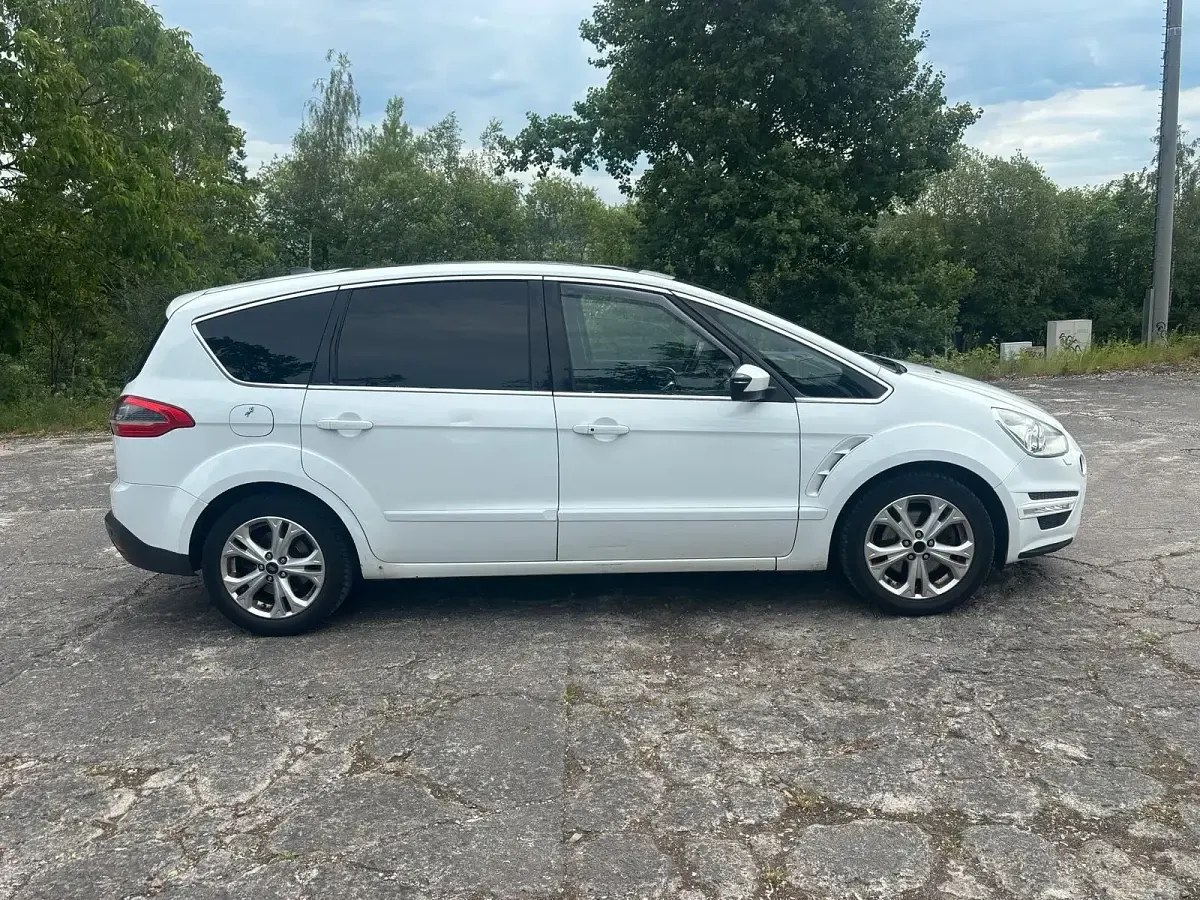 Gebraucht Ford S-MAX S 140 PS (102 kW) 2010 Weiß Van / Kleinbus