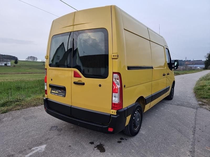 Gebraucht Opel Movano 125 PS (91 kW) 2015 Gelb Van