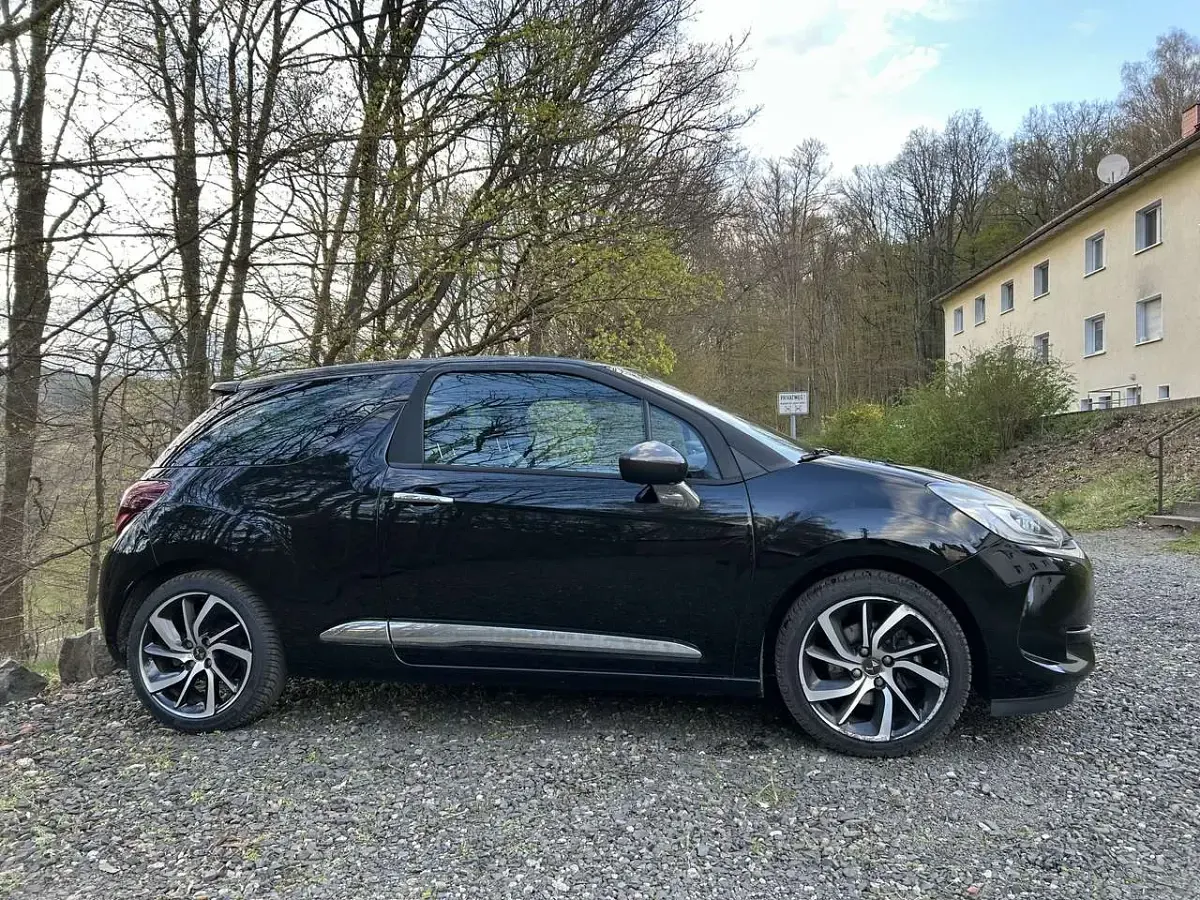 Gebraucht Citroën DS3 Start 165 PS (121 kW) 2017 Schwarz Limousine