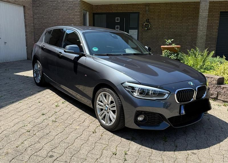 Grau Gebraucht 2015 BMW 120 M Sport Kleinwagen | 14.850 € (Etwas zu teuer) - Bild 1/4