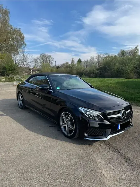 Gebraucht Mercedes C220 AMG line 170 PS (125 kW) 2018 Schwarz Cabrio