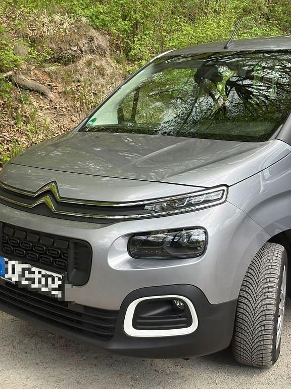 Second-hand Citroën Berlingo 110 CP (80 kW) 2023 Gri Monovolum