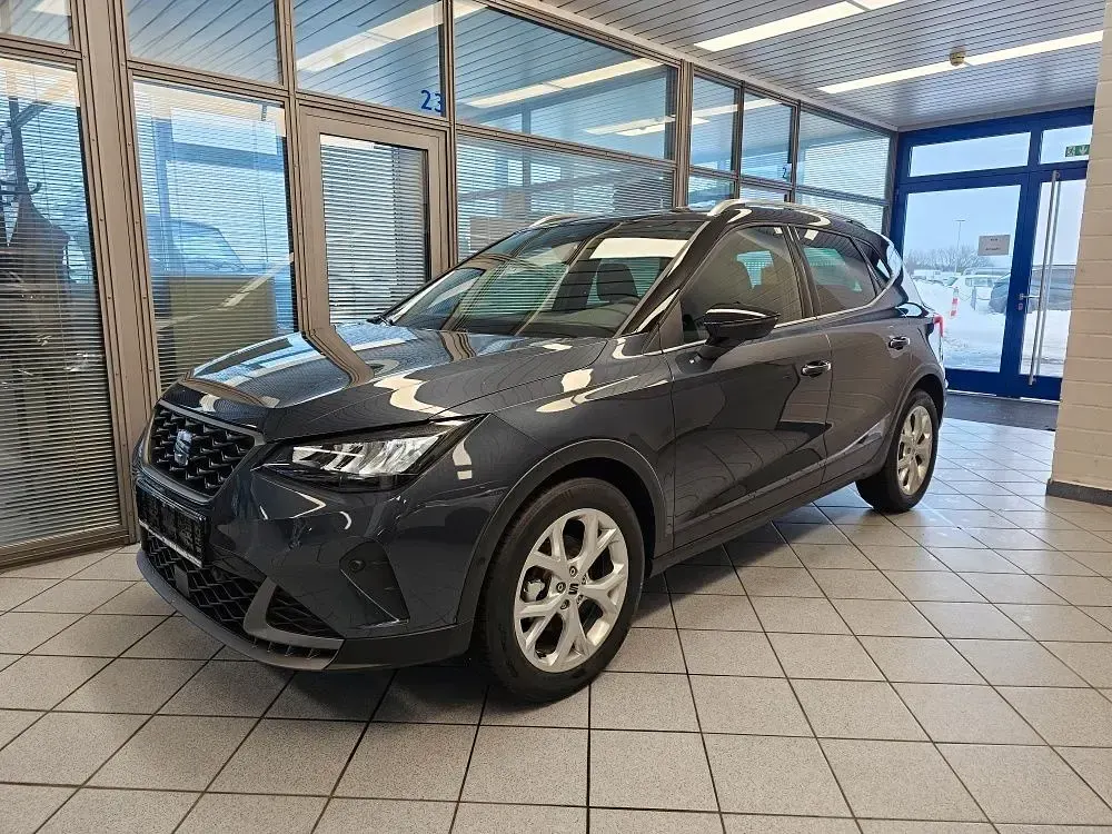 Neu Seat Arona FR 150 PS (110 kW) 2026 Grau SUV