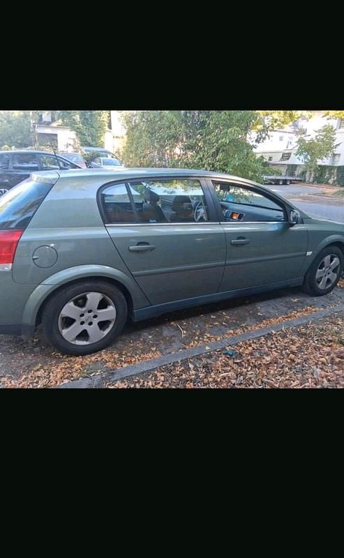 Grün Gebraucht 2003 Opel Signum Kombi | 700 € (Superpreis) - Bild 1/4