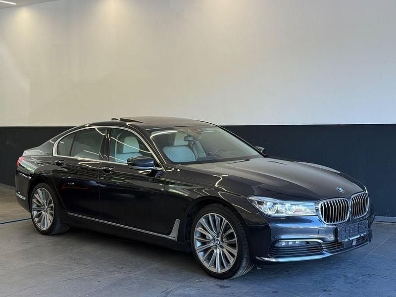 Gebraucht BMW 740 320 PS (235 kW) 2018 Grau Limousine