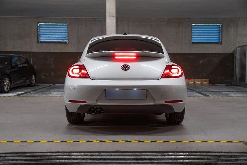 Gebraucht VW Beetle Design 140 PS (102 kW) 2013 Weiß Kleinwagen