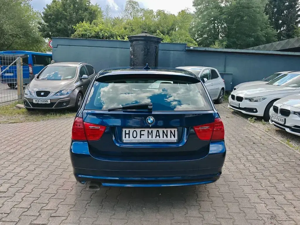 Gebraucht BMW 318 Comfort Edition 143 PS (105 kW) 2012 Blau Kombi