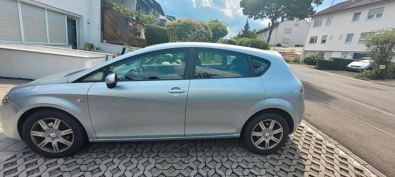 Silber Gebraucht 2006 Seat Leon Limousine | 2.950 € - Bild 1/4