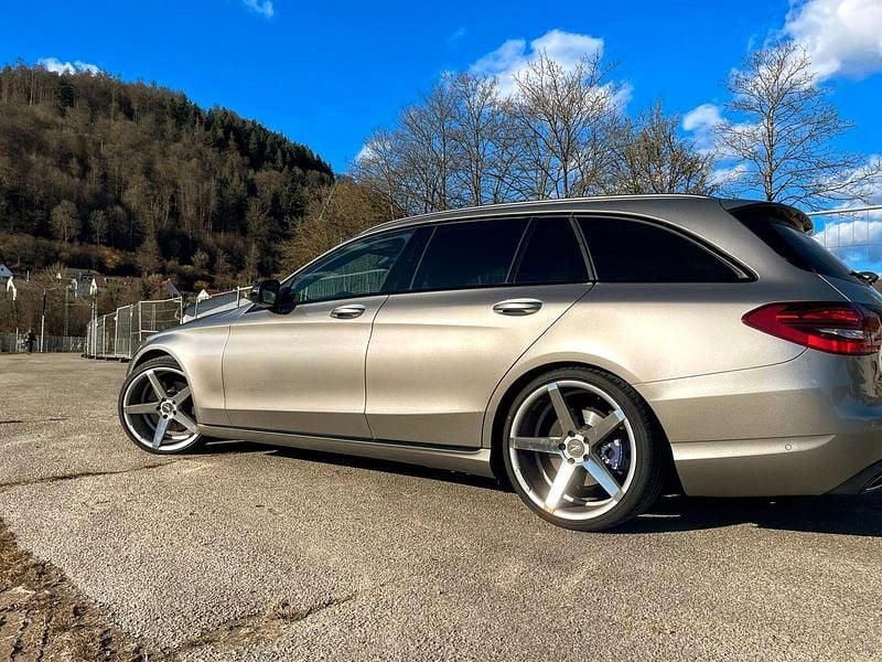 Gebraucht 2018 Mercedes C300 Avantgarde Kombi | 23.800 € (Fairer Preis) - Bild 1/4