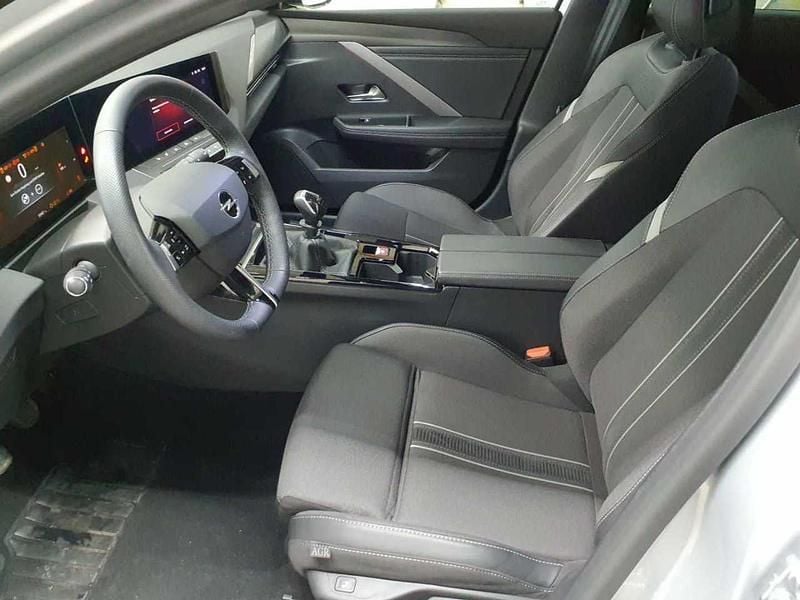 Gebraucht Opel Astra 131 PS (96 kW) 2024 Kristall silber metallic Kombi