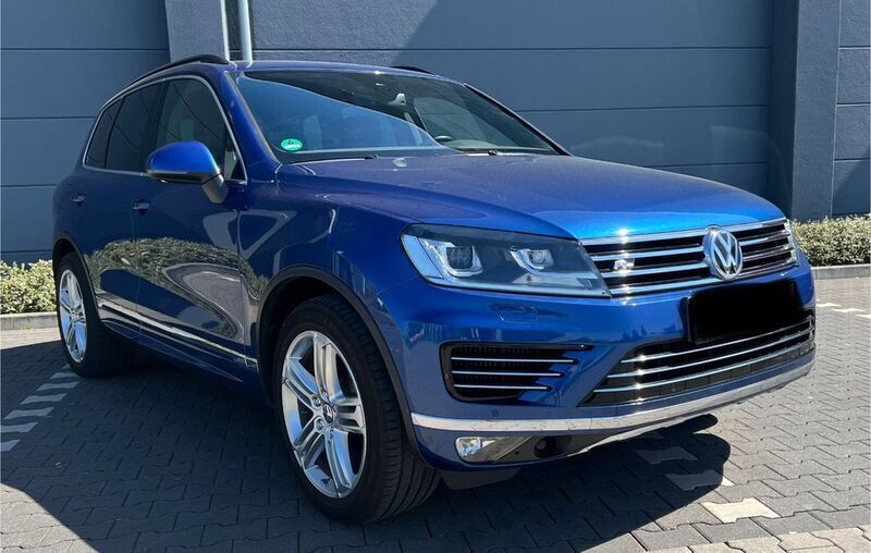 Blau Gebraucht 2015 VW Touareg R-line SUV | 29.800 € (Etwas zu teuer) - Bild 1/4