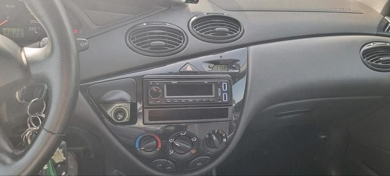 Gebraucht Ford Focus Ghia 116 PS (85 kW) 2003 Silber Kombi