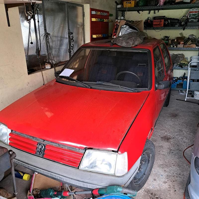 Gebraucht Peugeot 205 60 PS (44 kW) 1993 Rot Kleinwagen