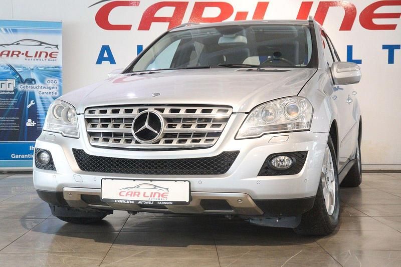 Silber Gebraucht 2009 Mercedes ML350 SUV | 11.888 € (Fairer Preis) - Bild 1/4