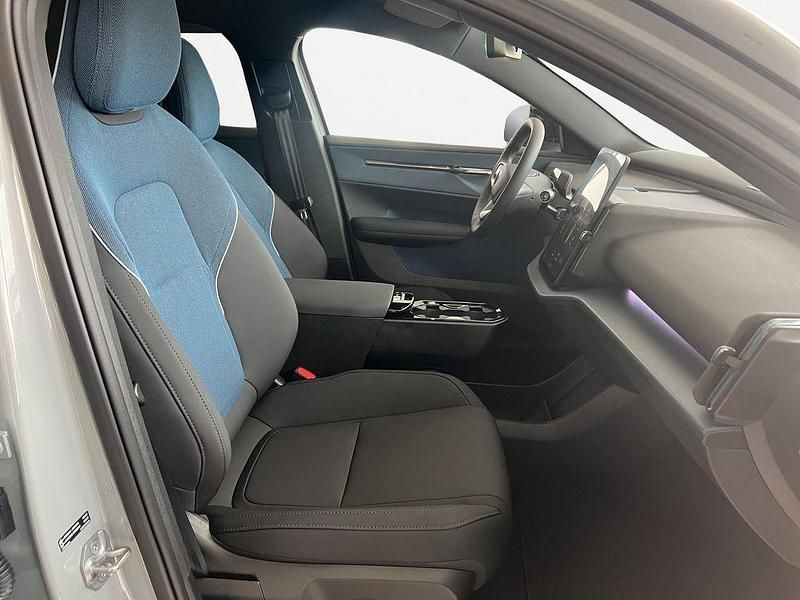 Gebraucht Volvo EX30 CC Performance 314 kW (428 PS) 2025 Vapour grey Limousine