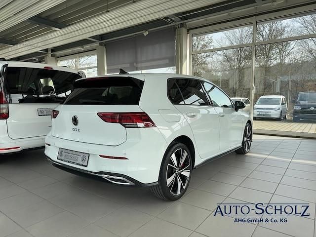 Gebraucht VW Golf VIII GTE 245 PS (180 kW) 2022 Weiß Limousine