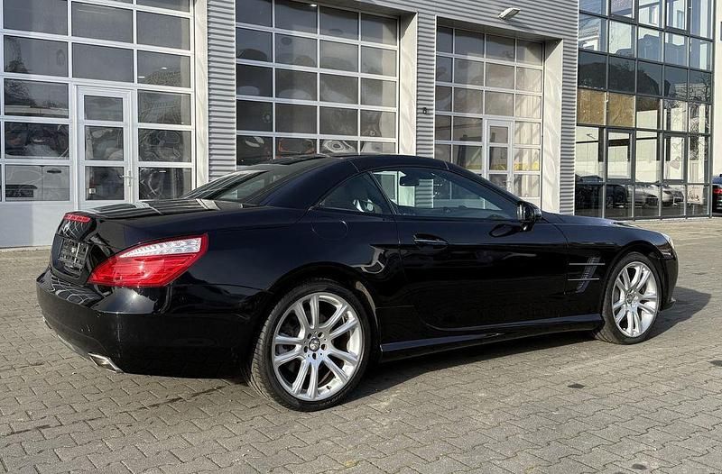 Gebraucht Mercedes SL350 306 PS (225 kW) 2012 Schwarz Cabrio
