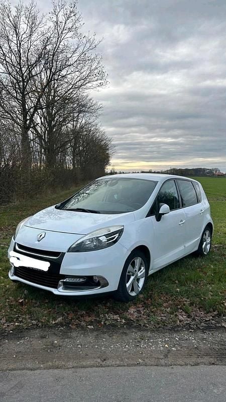 Weiß Gebraucht 2012 Renault Scénic Van / Kleinbus | 4.400 € (Fairer Preis) - Bild 1/4
