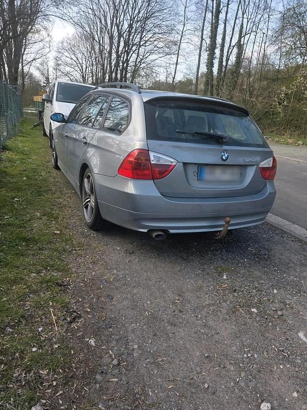 Gebraucht BMW 320 163 PS (119 kW) 2006 Kombi