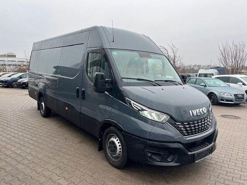 Gebraucht Iveco Daily 180 PS (132 kW) 2022 Grau