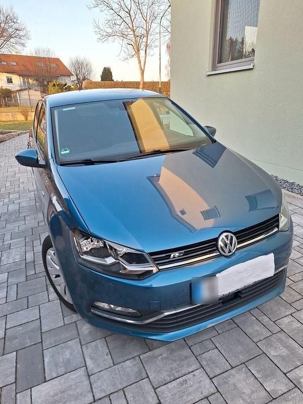 Gebraucht VW Polo LOUNGE 110 PS (80 kW) 2015 Blau Kleinwagen
