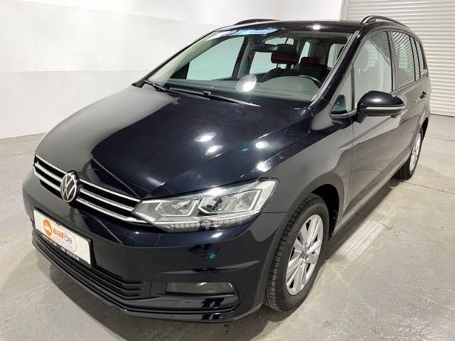 Schwarz Gebraucht 2022 VW Touran Comfortline Van / Kleinbus | 17.990 € (Guter Preis) - Bild 1/4