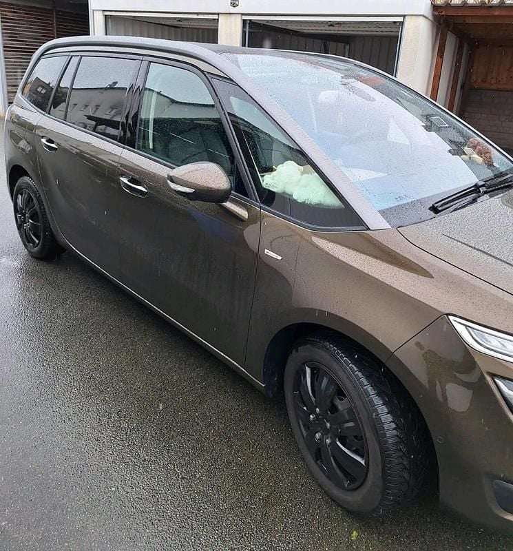 Braun Gebraucht 2014 Citroën Grand C4 Picasso Van / Kleinbus | 9.999 € (Guter Preis) - Bild 1/4