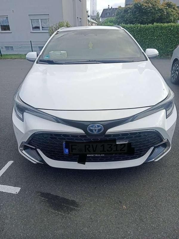 Gebraucht Toyota Corolla 98 PS (72 kW) 2024 Kombi