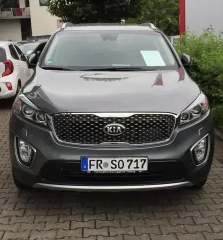 Gebraucht Kia Sorento Spirit 200 PS (147 kW) 2017 Andere farbe metallic SUV