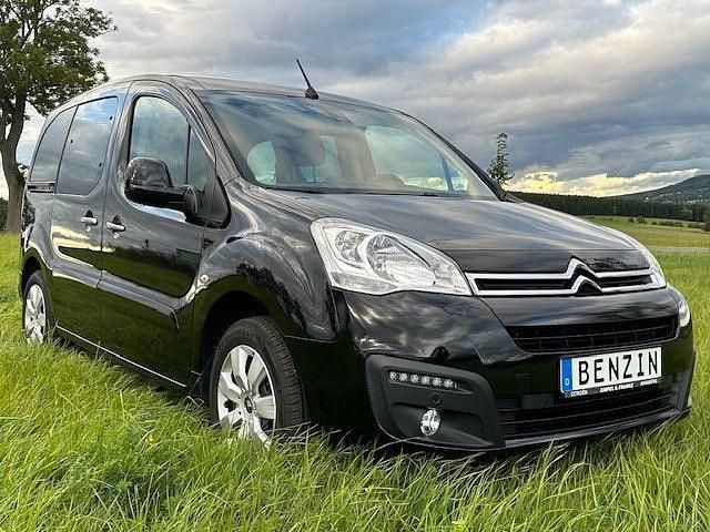 Schwarz Gebraucht 2018 Citroën Berlingo PureTech Van / Kleinbus | 10.100 € (Guter Preis) - Bild 1/4